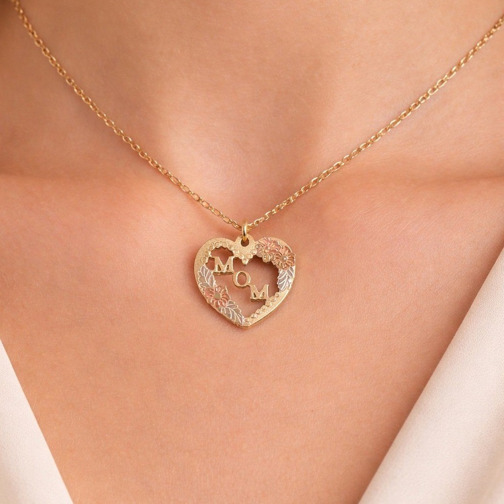 Princess Pride Creations Vintage 14k Gold Filled Heart Mom Necklace 18in Chain